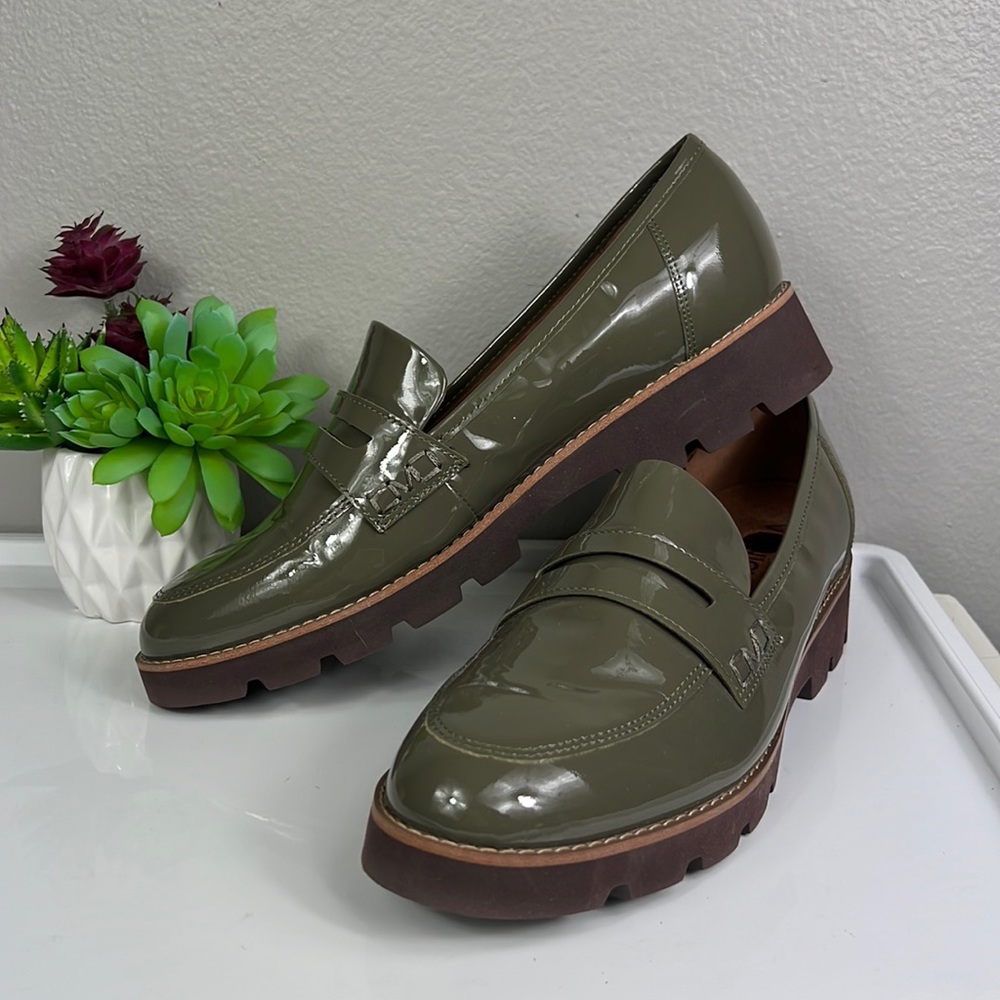 Vionic Cheryl Penny Loafer Olive Patent Leather Penny Loafer 10